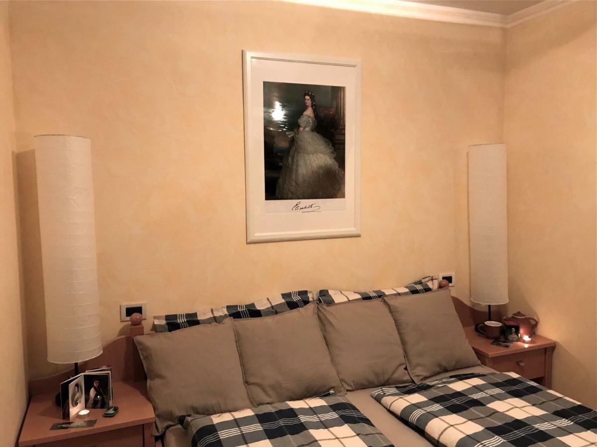 コッレ・イザルコL'Angolo Di Sissiアパートメント エクステリア 写真